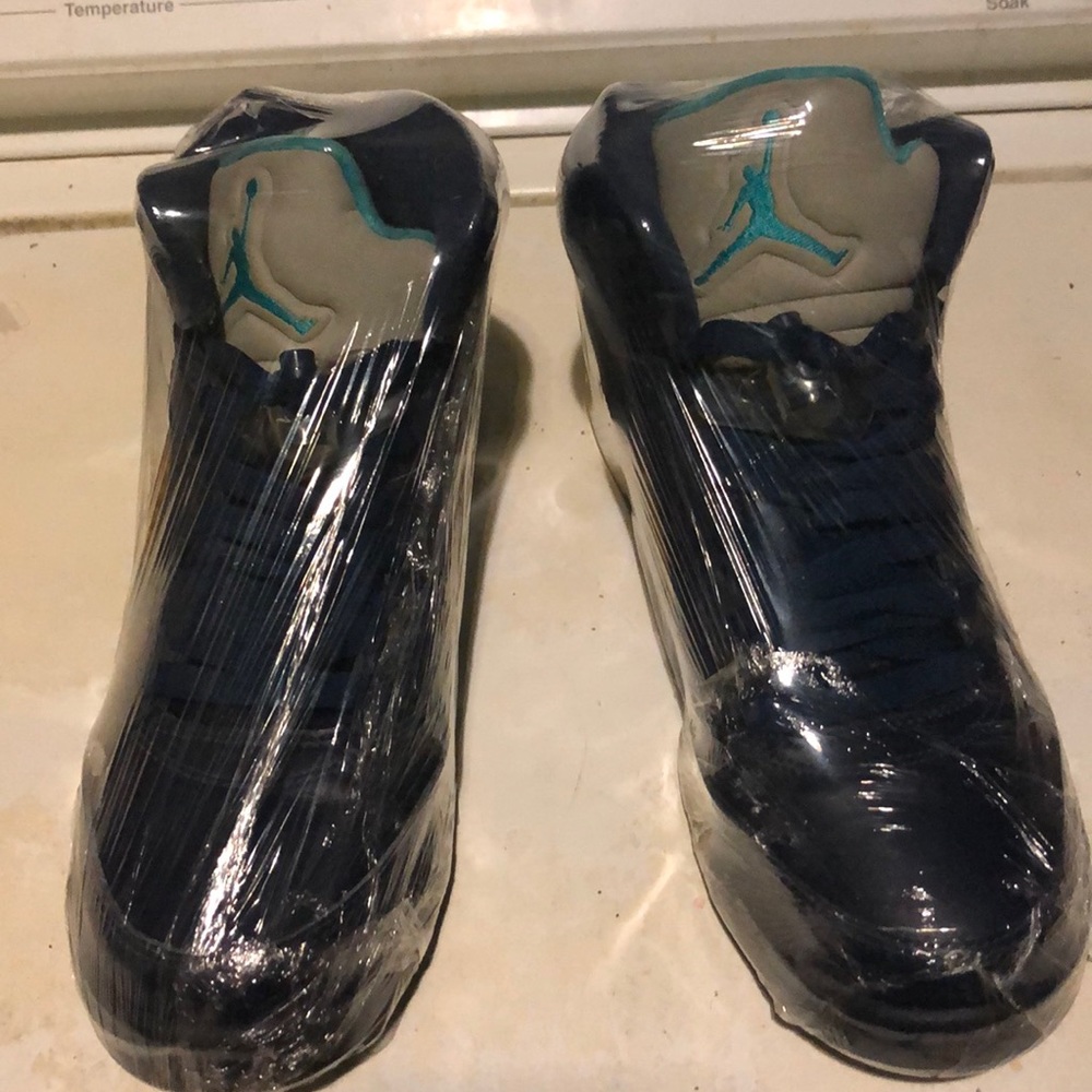 AJ 5 Retro Navy Photo Blue Size 7